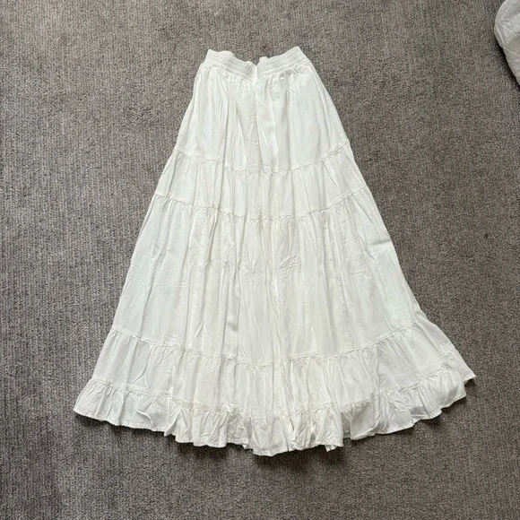 American Eagle Outfitters White Tiered Maxi Skirt - Picture 1 of 3
